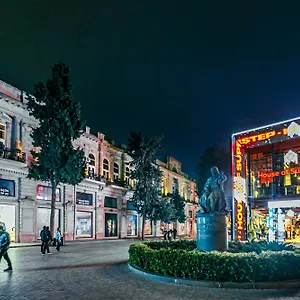 https://the-bristol-hotel.aboutbakuhotels.com